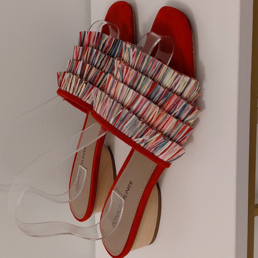 Donald Pliner Slip On Sandals 8M